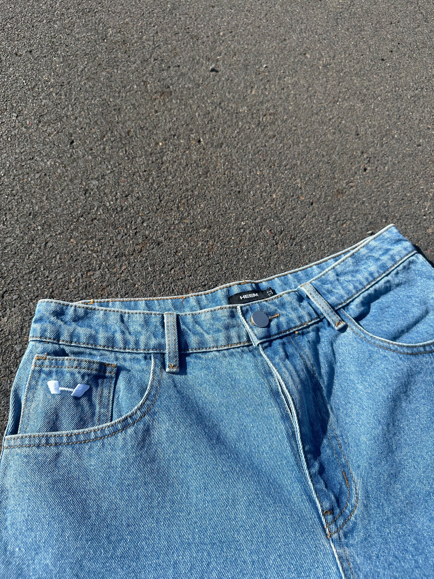 Blue ‘link up’ jorts