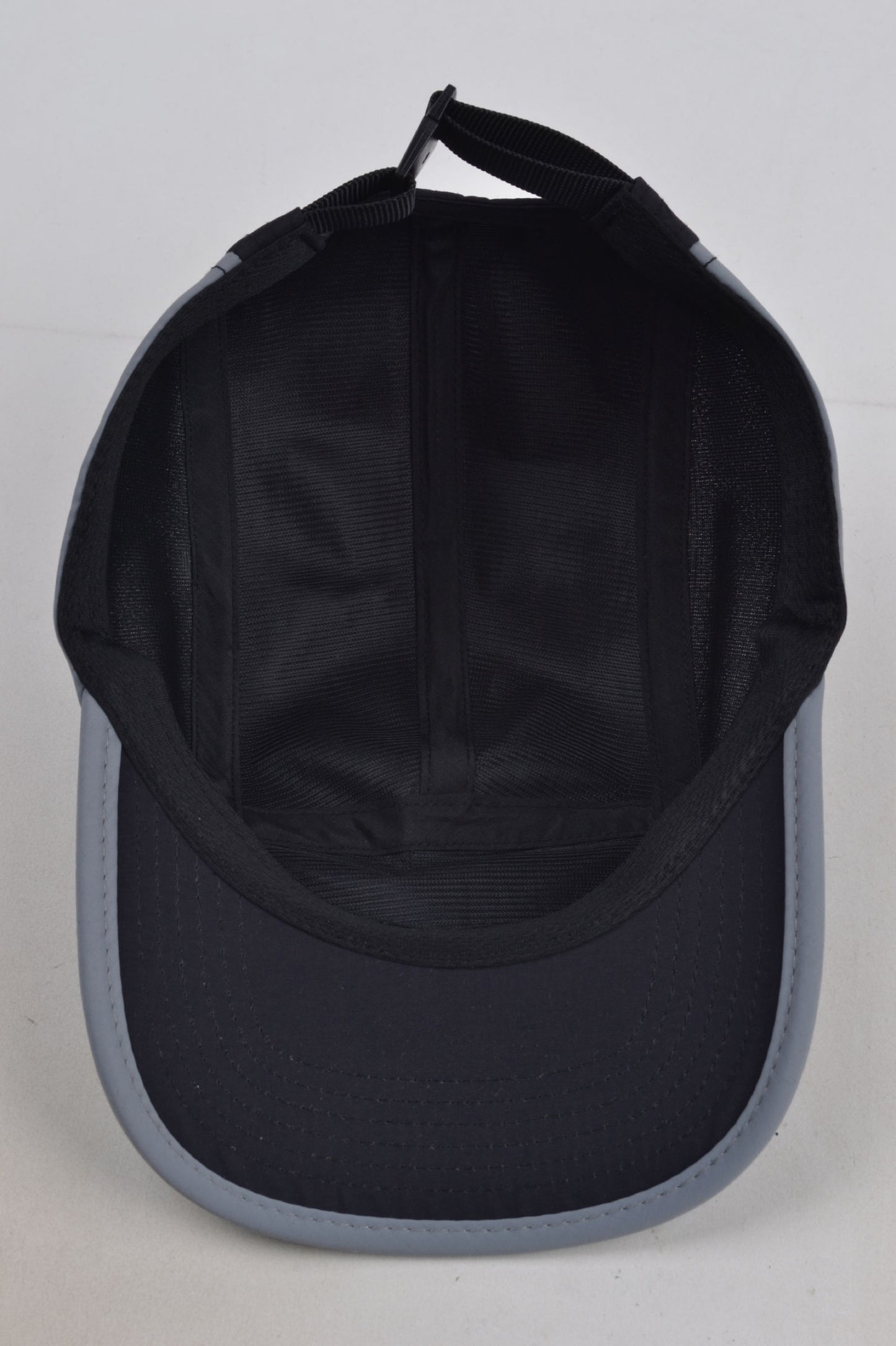 Two Tone Black/Grey Cap